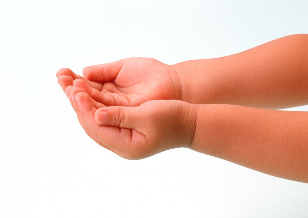 baby_hands-1024x726