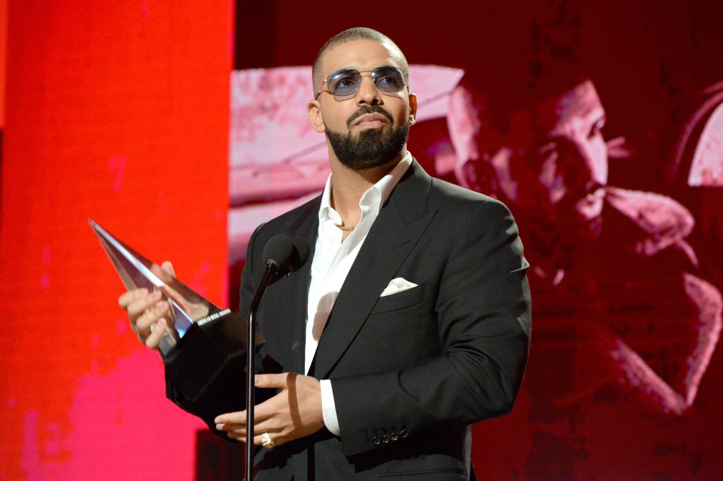2016 American Music Awards - Roaming Show
