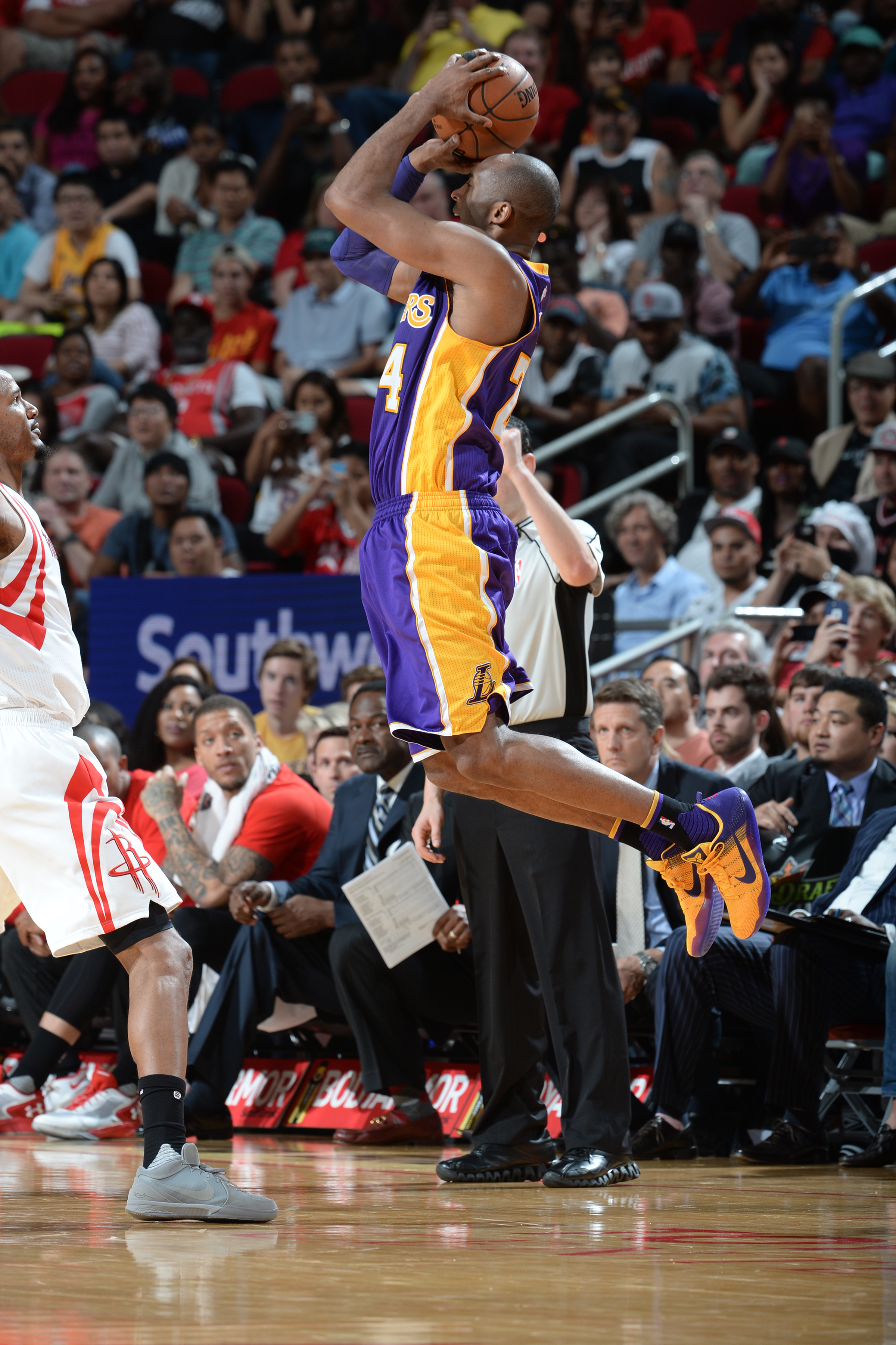 Los Angeles Lakers v Houston Rockets