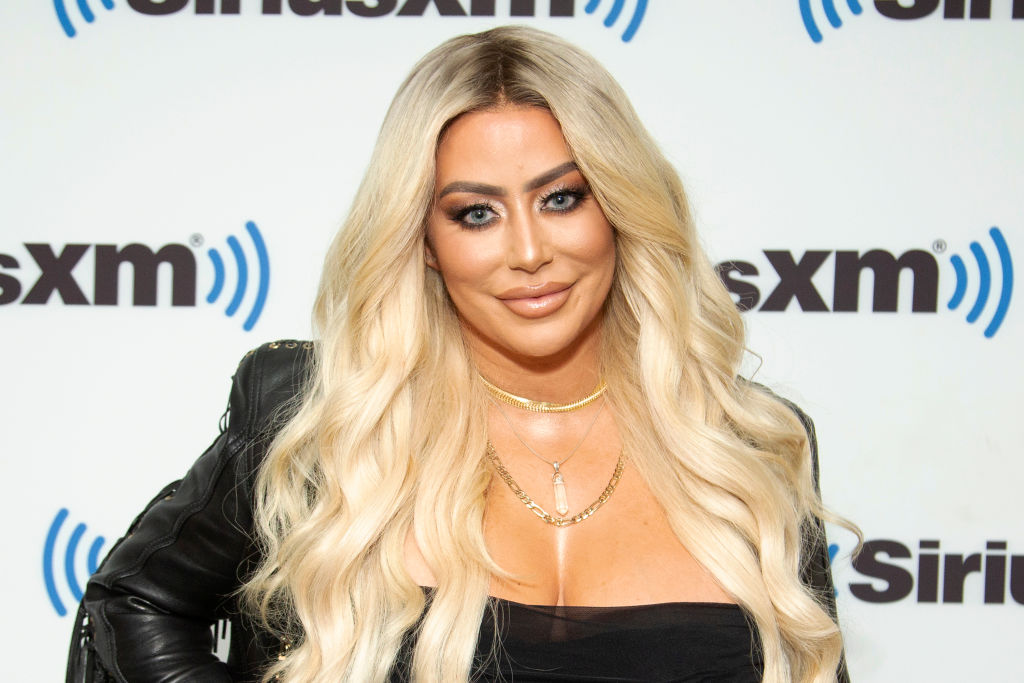Celebrities Visit SiriusXM - November 17, 2022